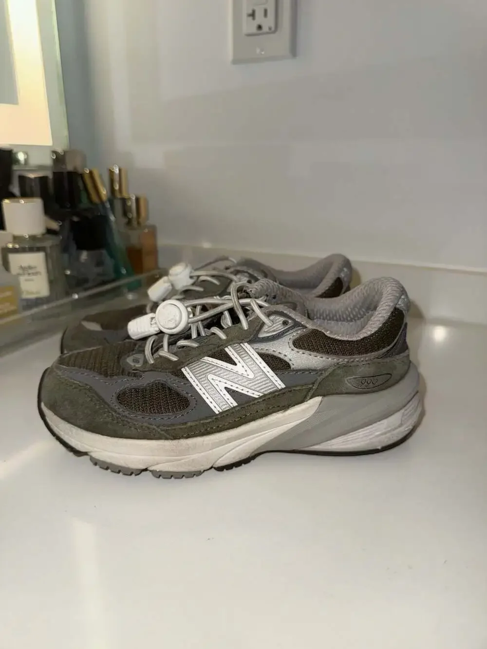 New Balance 990v6 Made in USA Olive Green Grey Sneakers with Elastic Laces